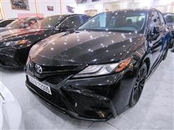 تۆیۆتا کامری